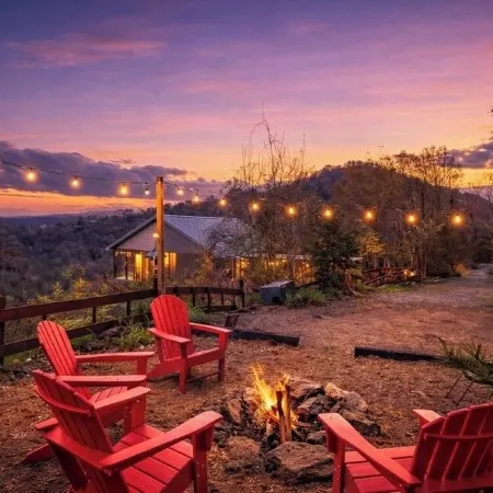 Great Views! Great Rates! King Bed, Firepit, Gas Grill, Dogs Free! Book Today!
