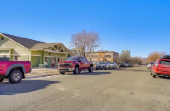Dtwn Walkability! Grand Junction Couples Retreat