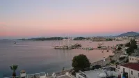 Mia Hill Suites - Sea View
