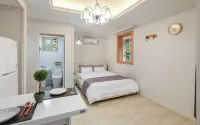 Gurye Dandelion Travel Pension