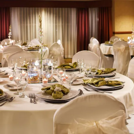 Country Inn & Suites by Radisson, Milwaukee West (Brookfield), WI
