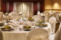 Country Inn & Suites by Radisson, Milwaukee West (Brookfield), WI - breakfast