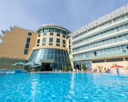 Ivana Palace Hotel - Free Parking Hotels in Nesebar