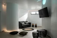 Made by the Sea Villa 3 - parking