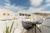 Adama's Suites