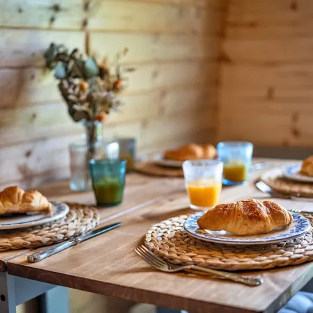 Glamping in Somerset Near Bath & Wells Отели рядом с достопримечательностью «Свадебный комплекс Priston Mill»
