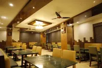 Hotel Grand Inn Jamkhandi - Aamiainen