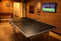 Lake Point 4Br Family Home- Game Room + Fire Pit. 1 Min from Lake Allatoona.