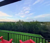 Brand New Hill Country Retreat: Stunning Views & Lake Access--Family Perfect