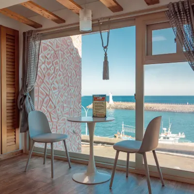 Seogwipo Jeju Watta Marine Leisure Pension Hotel berhampiran Pantai Pyoseon