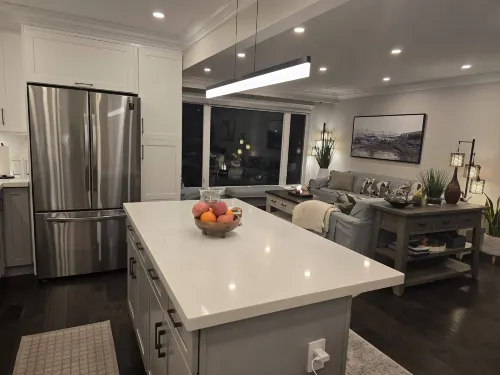 Comfortable City Home - مطابخ