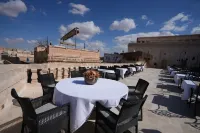 Shamas Hotel - servizio colazione
