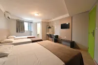 Hotel PrimeInn - Gym