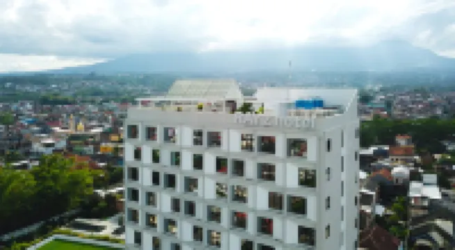 Rayz Umm Hotel Malang