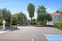Kyriad Perpignan Sud - parking
