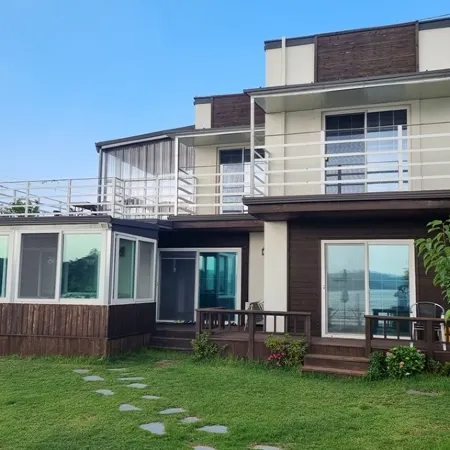 Sacheon Rabbit and Turtle Pension 2