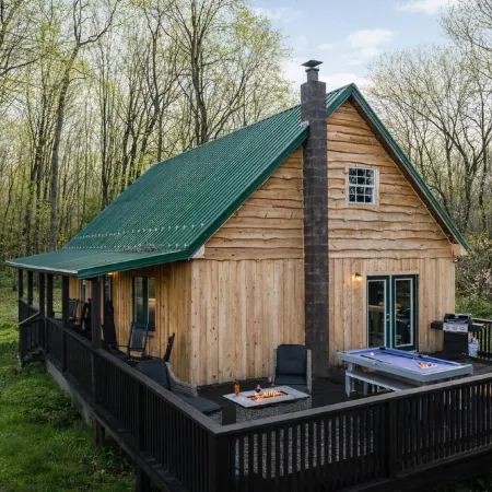 Getaway Cabin – Deck, Fire Pit & BBQ Near Gorge