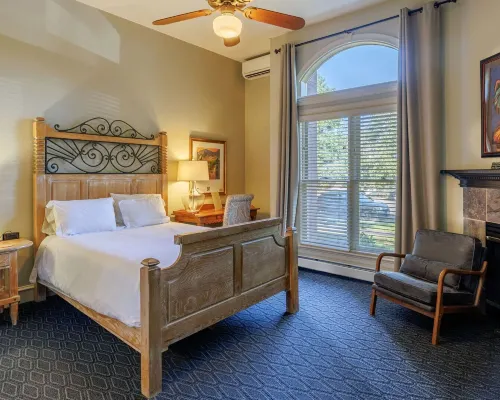 The Bradley Boulder Inn Hotels in Boulder