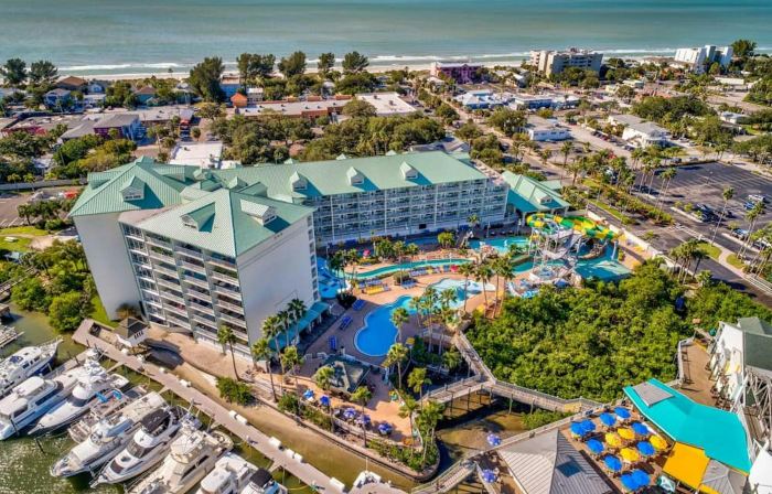 Pier House 60 Clearwater Beach Marina Hotel