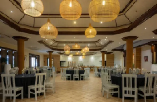 Aanari Hotel & Spa