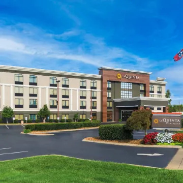 La Quinta Inn & Suites by Wyndham Clarksville