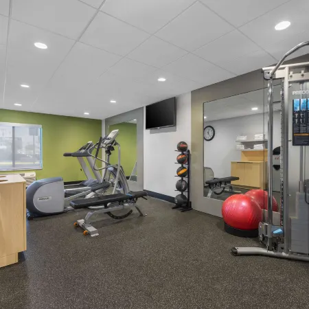 Spark by Hilton Bakersfield Central
