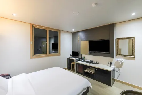 Ritz Motel Yeosu
