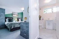 Spacious House Incredible Location Free Parking - balcony