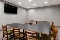 Country Inn & Suites by Radisson, Harrisburg Northeast - Hershey - breakfast