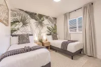 Fox Lagoon Pool Spa Villa 6BD Luxury Stay