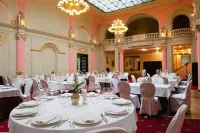 Grand Hotel