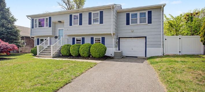 Gorgeous beach house with large pool, private beach, & deck just 3 blocks away! Hotels in Point Pleasant Beach