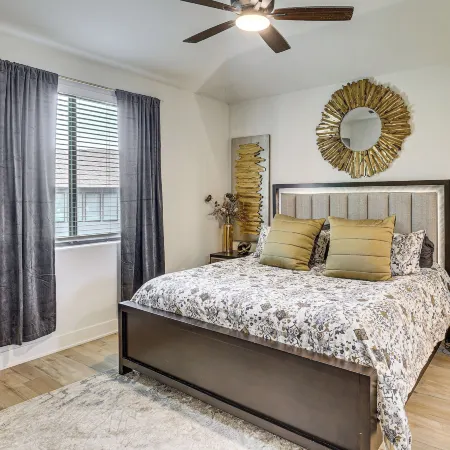 Soccer Fans Welcome! Luxe Raymore Escape w/ Patio