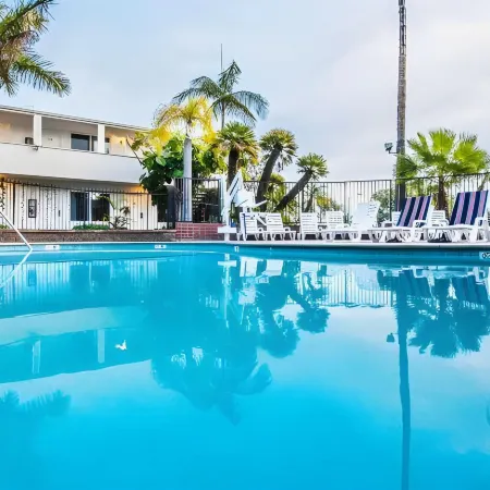 Le Petit Pali Laguna Beach