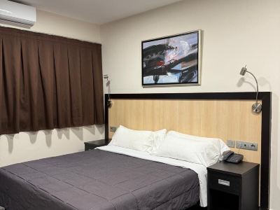 Hotel 170
