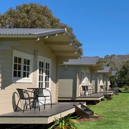 Griffith Caravan Village