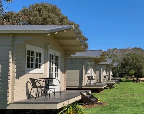 Griffith Caravan Village - Pools