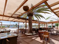 Playitas Aparthotel - Sports Resort Hotels in Maxorata