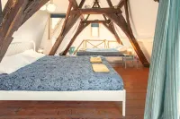 Stylish Duplex Apartment for 10