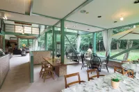 Hale Makawao Hotels in 