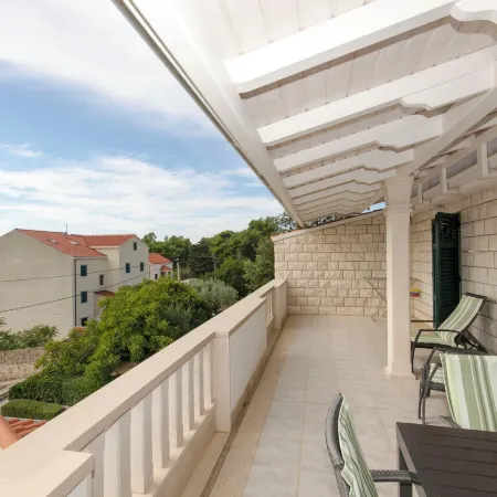Apartments Klisovic