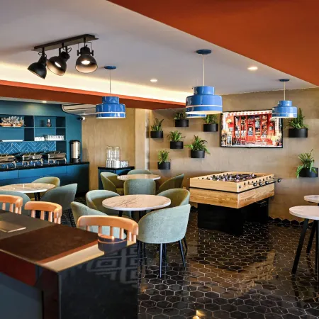 Vista Express Guadalajara Expo SureStay Collection by BW
