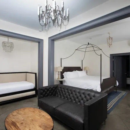 Surf Hotel & Chateau