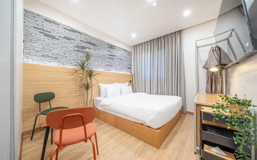 Geojedo Jangseungpo Kamrest Hotel - Bintang 2