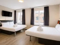 easyHotel Zurich Main Station Hotels near Moods