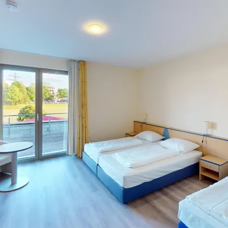 Tunici Team Hotel Отели рядом с достопримечательностью «Парк Эендорфер»
