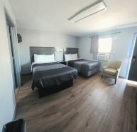 Plaza Motel