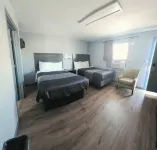 Plaza Motel