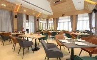Avarin Resort
