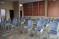 Crown Victoria Hotel - 4-Star